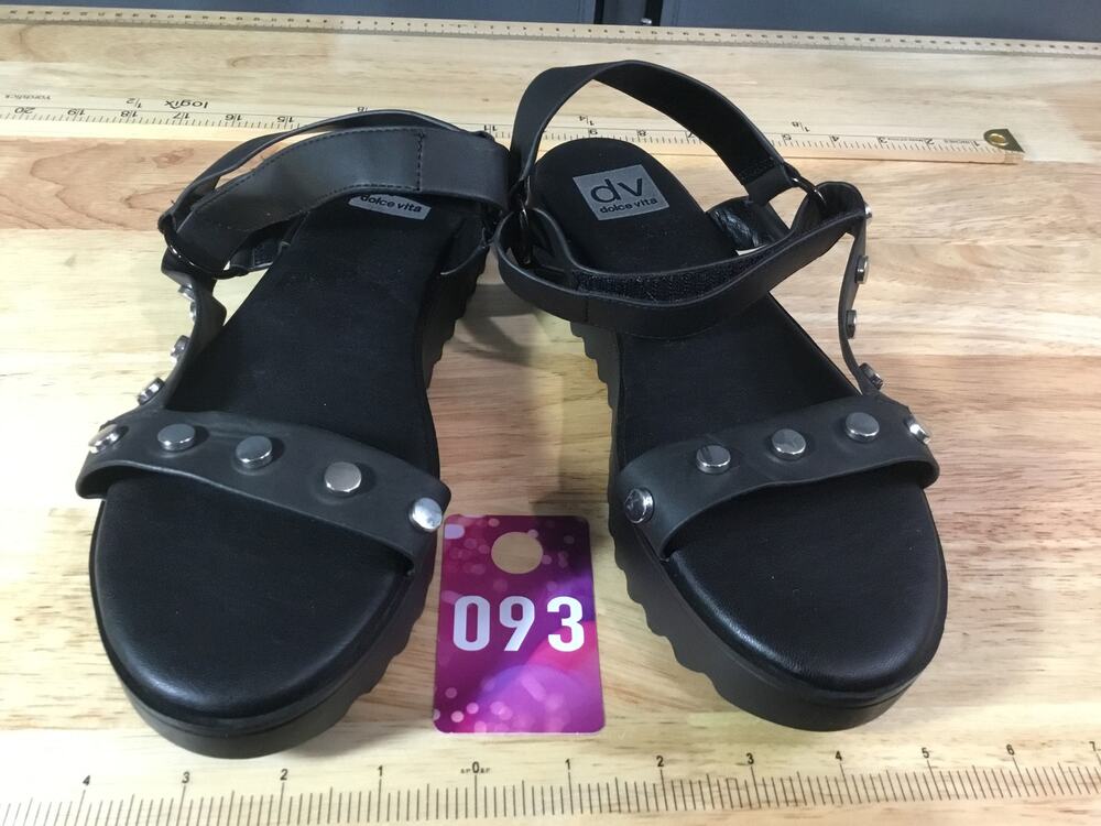 Dolce Vita DV Eman Women's 10 Black Leather Ankle Strap Studded Platform Sandals